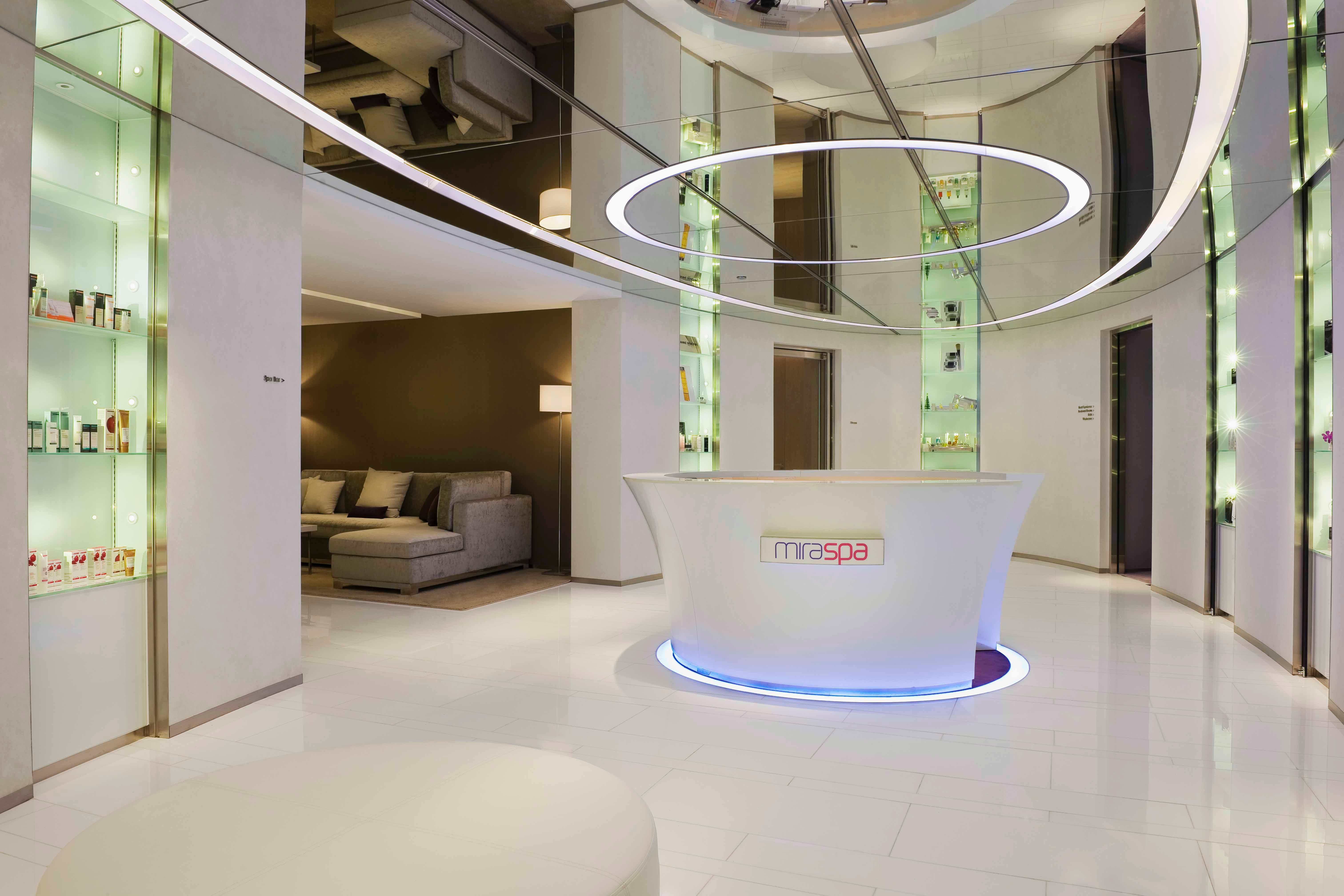 Hotel The Mira Hongkong Exterior foto The reception area of the spa