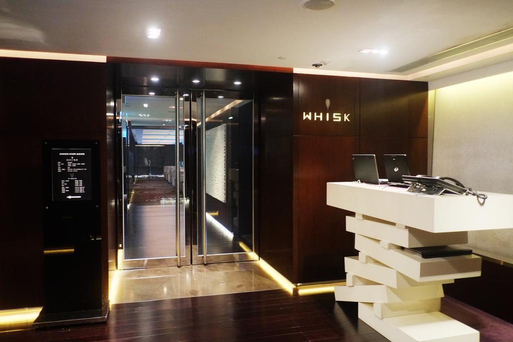 Hotel The Mira Hongkong Exterior foto Entrance to the lounge